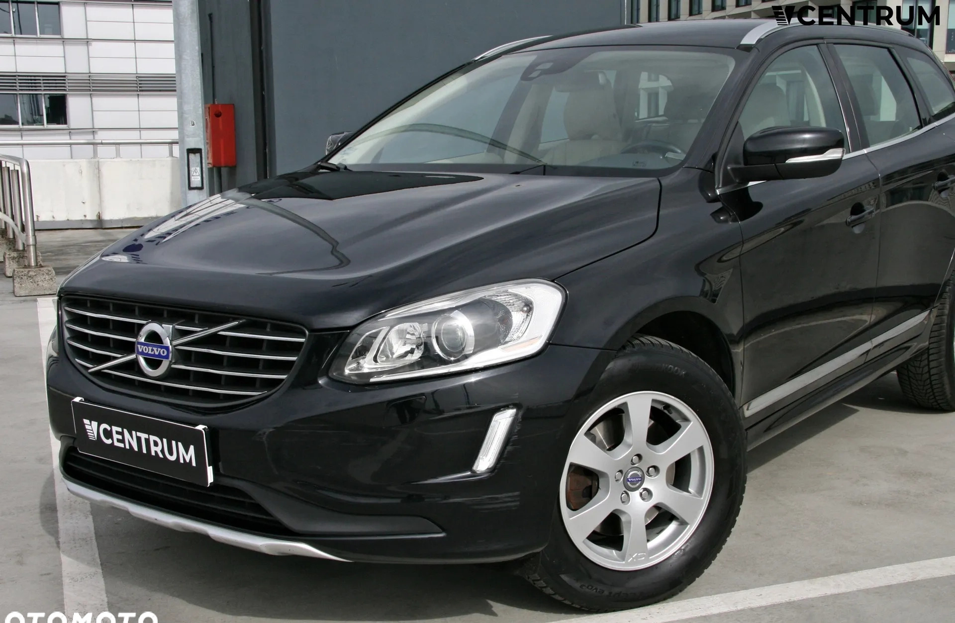 Volvo XC 60 cena 69900 przebieg: 142075, rok produkcji 2013 z Iwonicz-Zdrój małe 67